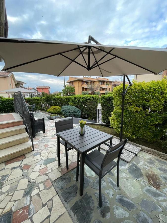 Apartamento La Mirage Desenzano del Garda Exterior foto